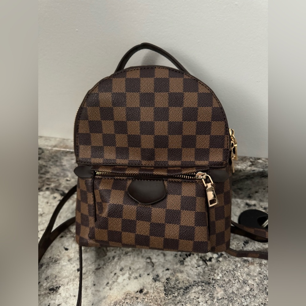 Lightly worn: Goodnight Macaroon Mini Backpack